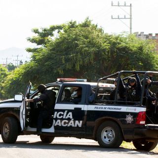 Atacan a policías estatales en Uruapan