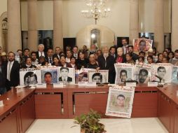 Este jueves, los padres de los 43 estudiantes se reunirán con el Presidente Andrés Manuel López Obrador. TWITTER / @A_Encinas_R