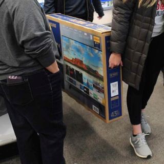 Error en precio de pantallas de TV desata caos en tienda de Francia