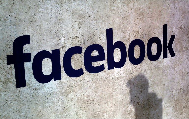 En el futuro, Facebook introducirá un control en las preferencias de anuncios que las personas pueden alternar para ver menos anuncios de temas políticos y sociales. AP / T. Camus