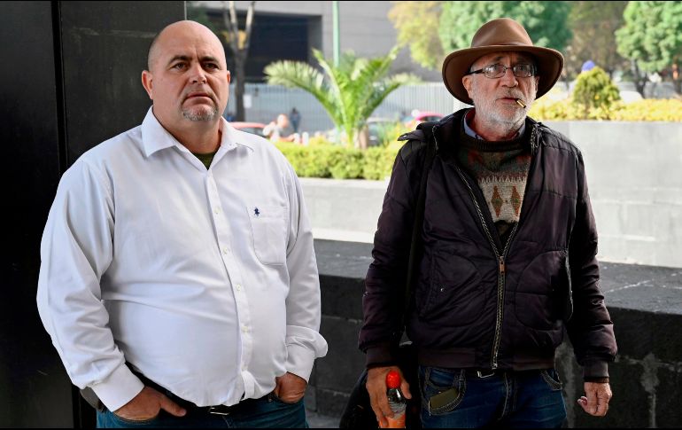 Julián LeBarón y Javier Sicilia ofrecieron una conferencia de prensa para dar detalles de la caravana que partirá el 23 de enero. AFP / A. Estrella