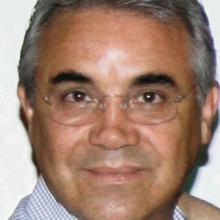 Carlos Girón sigue con atención médica 