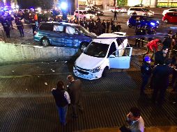 El lugar quedó asegurado por agentes de la SSC. El flujo vehicular se vio seriamente afectado; se logró poner a disposición a dos personas, una de ellas herida. SUN / H. García