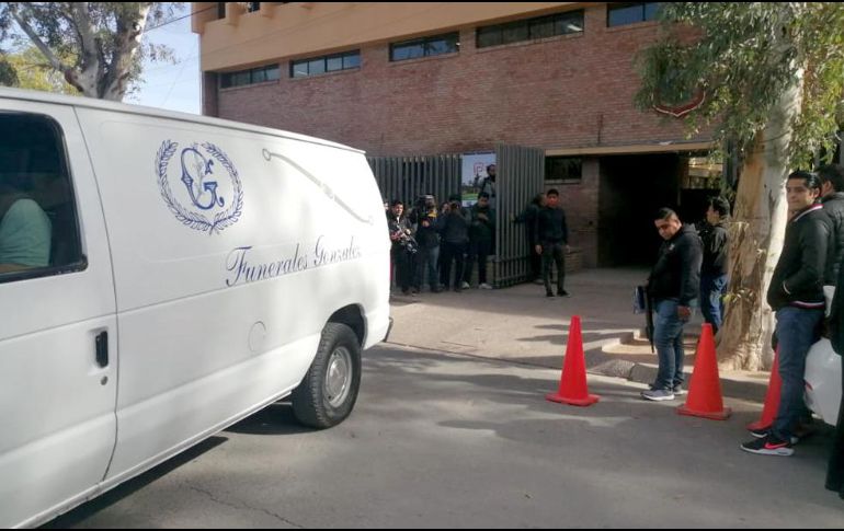 Elementos de seguridad de los tres niveles se dirigieron al plantel en Torreón. AFP/B. Alcala