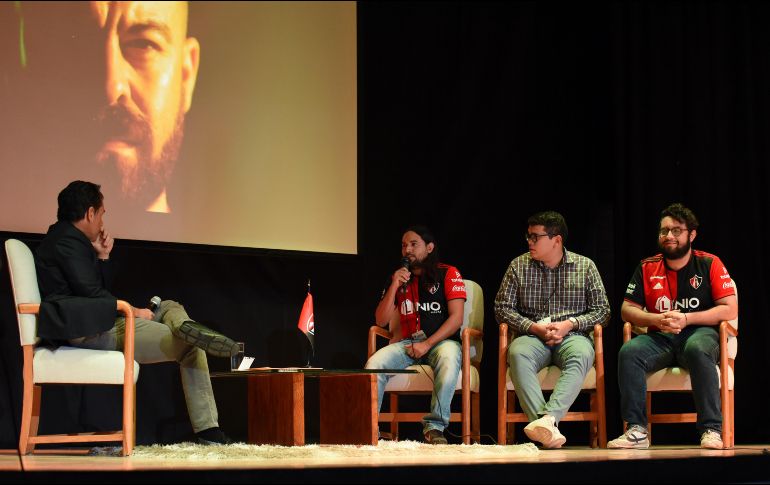 El directivo se reunió con alrededor de 100 seguidores de los Rojinegros para conocer sus inquietudes, dudas y comentarios con respecto al equipo. Imago7 / S. Bautista