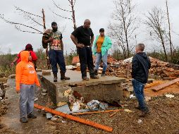 Unas 200 mil personas carecen de servicio eléctrico debido a las inclemencias climáticas. AP/G. Cosby Jr.