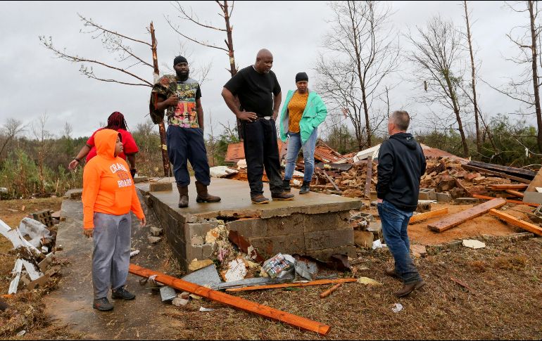 Unas 200 mil personas carecen de servicio eléctrico debido a las inclemencias climáticas. AP/G. Cosby Jr.