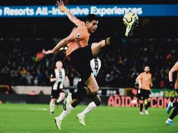 Regular. El atacante hidalguense no tuvo la más brillante de las actuaciones.  @wolves