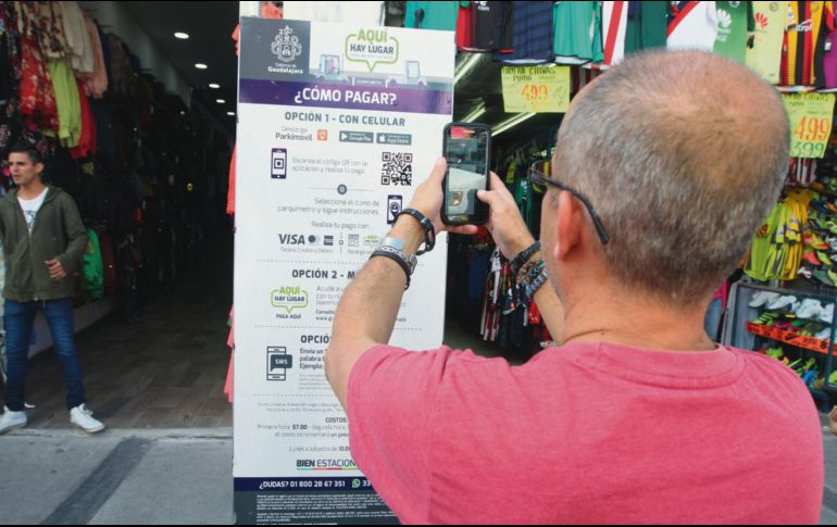 Seguro. Es ofrecido por Parkimovil, compañía que ofrece los espacios de estacionamiento.  El Informador • G. Gallo