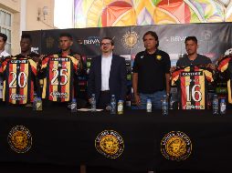 Los refuerzos presentados por los Leones Negros fueron Juan Carlos Valenzuela, Yilton Díaz, Raúl Ramírez, Antonio Santos y José de Jesús Gonzalez. Imago7 / S. Bautista