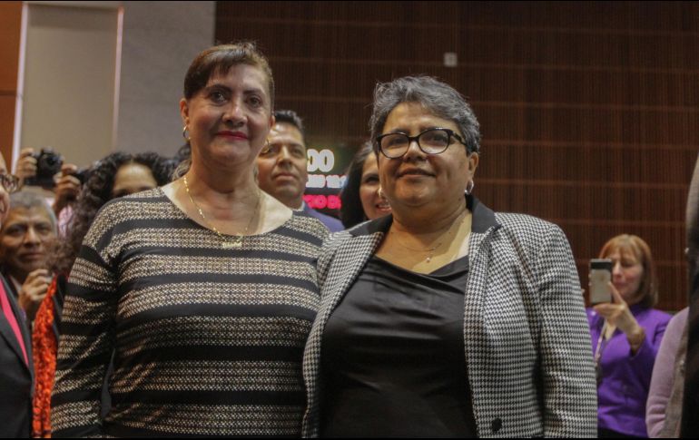 Thalía Lagunas (izq) y Raquel Buenrostro (der) tomaron protesta de su nuevo cargo ante el pleno de la Comisión Permanente. NTX / M. González