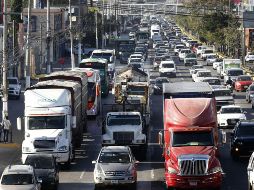 Tras el anuncio de cancelar cobro, transportistas solicitaron que también se eliminara la obligación de tener un permiso que se había incluido en ley. EL INFORMADOR / ARCHIVO