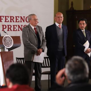 En un año se consolidará el Insabi, confía López Obrador