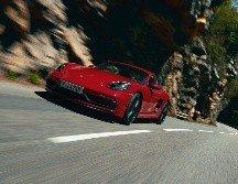 En combinación con la caja de cambios manual de seis velocidades y el sistema de escape deportivo, ofrecen una entrega de potencia excepcional y una experiencia de conducción única. ESPECIAL