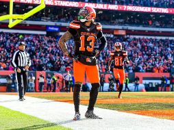 La orden se emitió después de que un video mostrara al jugador de la NFL aparentemente golpeando a un oficial después del juego de campeonato de futbol americano universitario donde LSU ganó. TWITTER / @Browns