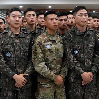 Corea del Sur analiza dar de baja a una soldado transgénero