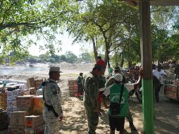 Miembros de la Guardia Nacional resguardan las inmediaciones del Río Suchiate ante la llegada de migrantes de origen hondureño procedentes de Guatemala. EFE/J. Blanco