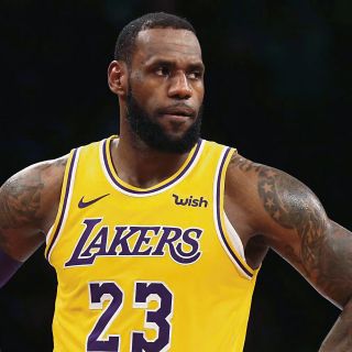 Camiseta de LeBron James sigue siendo la más vendida