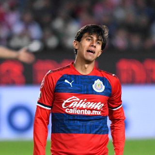 Un Chivas sin brillo empata 0-0 con Pachuca