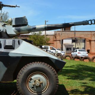 Escapan 75 reos de cárcel de Paraguay