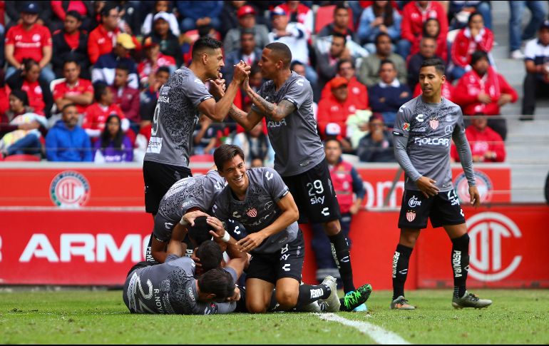 Jugadores del Necaxa celebran su triunfo ante Toluca este domingo. IMAGO7 / A. Suárez