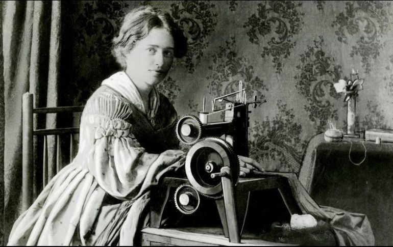 Anuncio para la patente de la máquina de coser Singer, en 1899. GETTY IMAGES