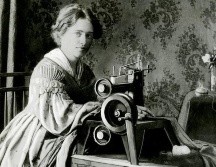 Anuncio para la patente de la máquina de coser Singer, en 1899. GETTY IMAGES