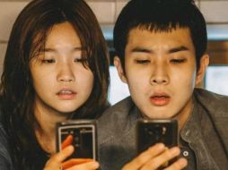 Es primera vez que una película surcoreana es nominada al Oscar en la categoría de mejor película. NEON