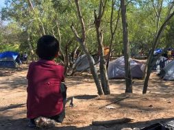 Los niños sufren condiciones muy precarias en el campamento. EPA