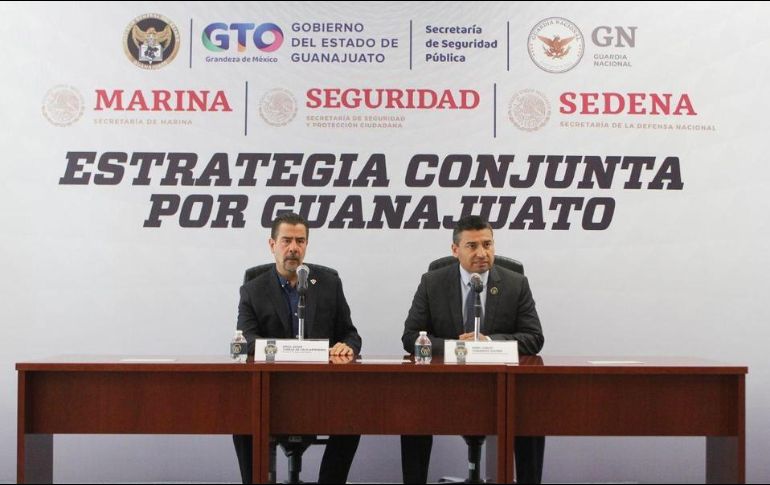 El fiscal Carlos Zamarripa detalló que los sospechosos están vinculados con delitos de homicidio, tentativa de homicidio, extorsión y privación ilegal de la libertad. ESPECIAL/FGE Guanajuato