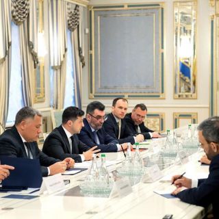 Ministro iraní se encuentra en Ucrania para entrega de cajas negras