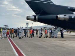 El INM resaltó que el retorno se llevó a cabo en estricto apego al respeto a los derechos humanos de todos los hondureños. TWITTER / INM @INAMI_mx