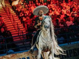 Insultan a Pepe Aguilar por irle al América y burlarse de Chivas