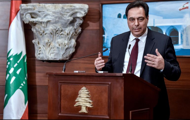 El recién nombrado primer ministro Hassan Diab ofrece una conferencia de prensa este martes. EFE/W. Hamzeh