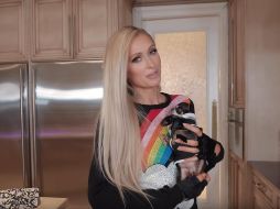 Paris Hilton presenta "Cooking with Paris" en Youtube
