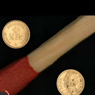 Suiza presenta la moneda de oro más pequeña del mundo