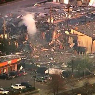 Reportan un herido tras explosión en edificio de Houston