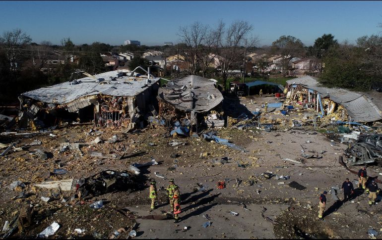 La explosión se escuchó y se sintió en toda la ciudad, dañando hogares aledaños. AP / Houston Chronicle / A. Vásquez