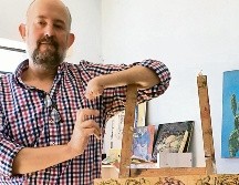 Arte. Antonio de La Muela posa desde su estudio. EL INFORMADOR / N. Gutiérrez