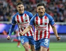 Fernando Beltrán celebra con sus compañeros la primera anotación del encuentro. IMAGO 7/E. Müllen