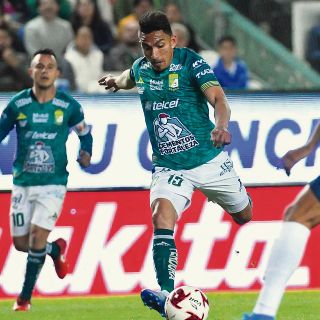 León golea y asume la punta