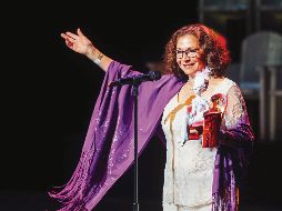 Historia. La actriz Gabriela Araujo recibió el galardón “Willy Aldrete” a la Trayectoria Teatral, por sus más de 50 años de carrera.  EL INFORMADOR • G. Gallo