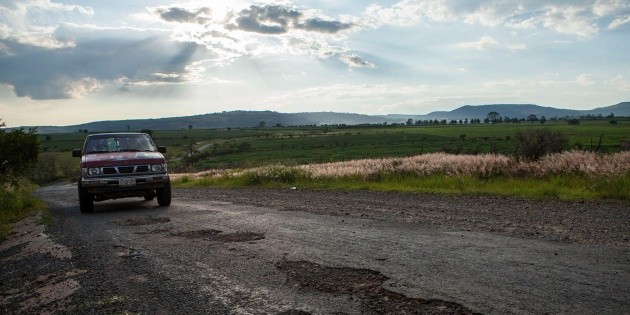 Apoyar&aacute;n a municipios en rehabilitaci&oacute;n de carreteras y caminos