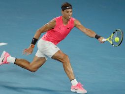 Nadal dio el primer golpe al llevarse el set uno con un solo quiebre. EFE / L. Bo Bo