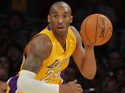 Algunos también han solicitado que todos los equipos retiren el dorsal ''24'', en honor a ''Black Mamba'', quien falleció el domingo en un accidente. AFP / ARCHIVO