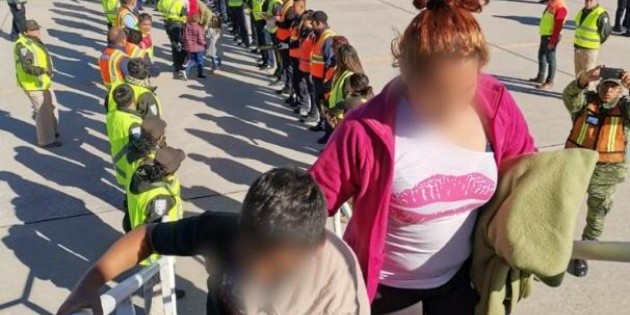 Deportan a 240 hondure&ntilde;os en dos aviones