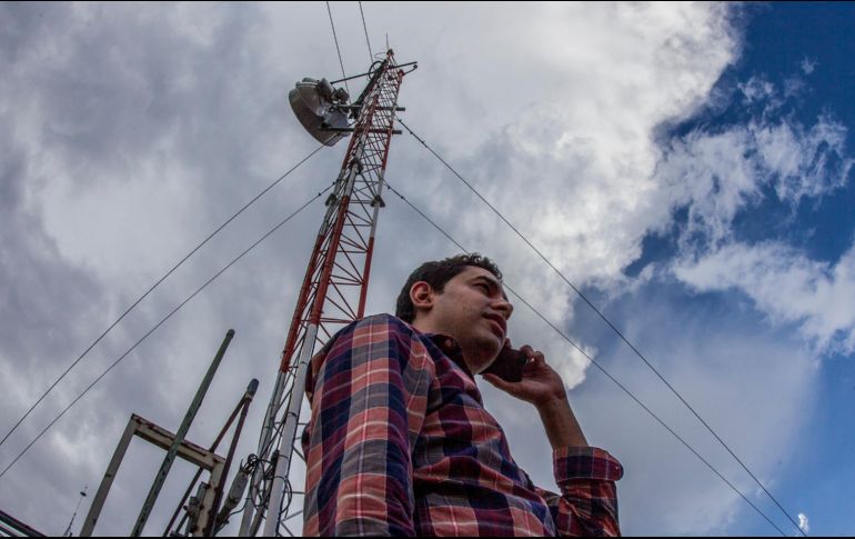 Como agente económico preponderante, América Móvil tiene la obligación de compartir su infraestructura. EL INFORMADOR/Archivo
