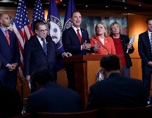 Los demócratas buscan quebrar la sólida unidad de los republicanos en el Senado para que la destitución del presidente sea posible. EFE/S. Thew