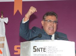 El secretario general del SNTE destacó la idea de construir juntos, Estado, sociedad e instituciones de la República, el Nuevo Acuerdo Educativo Nacional. NTX / S. Gil