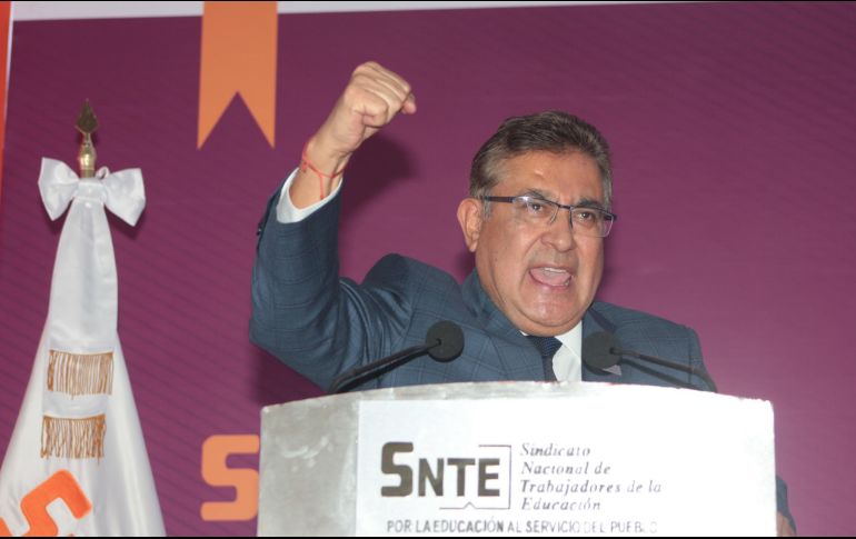 El secretario general del SNTE destacó la idea de construir juntos, Estado, sociedad e instituciones de la República, el Nuevo Acuerdo Educativo Nacional. NTX / S. Gil